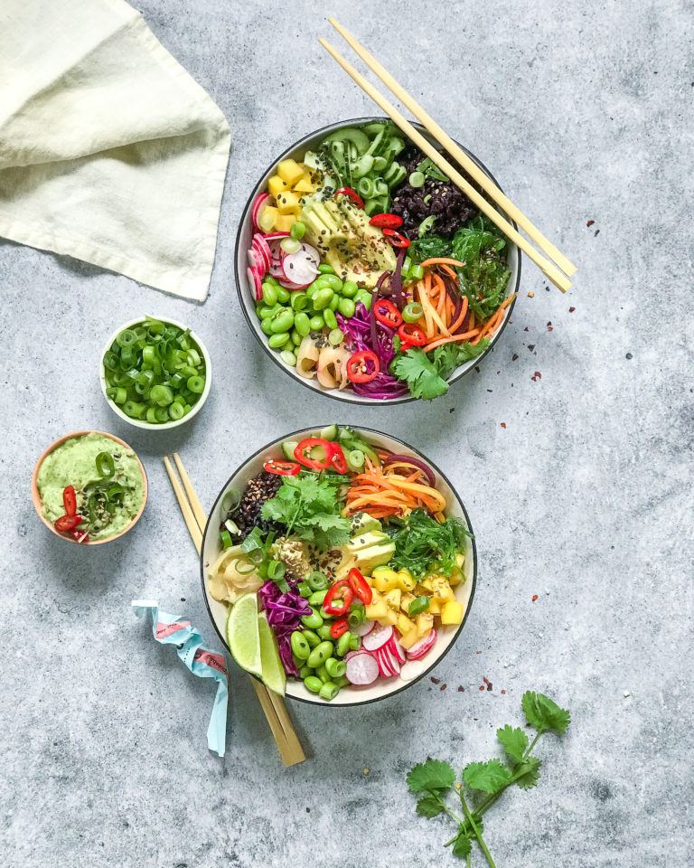 veganske sushibowls med wasabi mayo