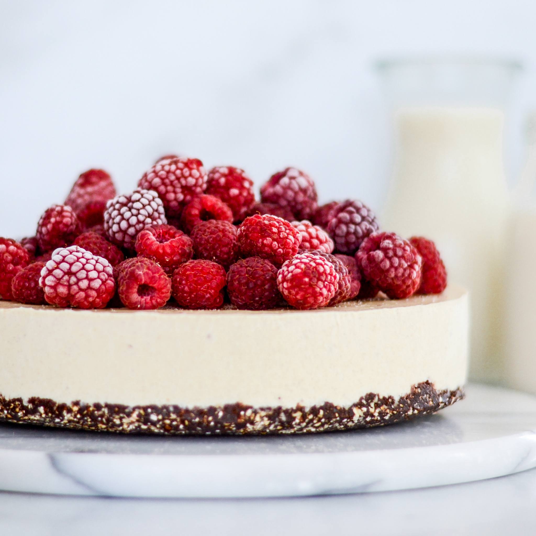 Vegansk Cheesecake - Rawkage med vanilje, lime og kakaobund