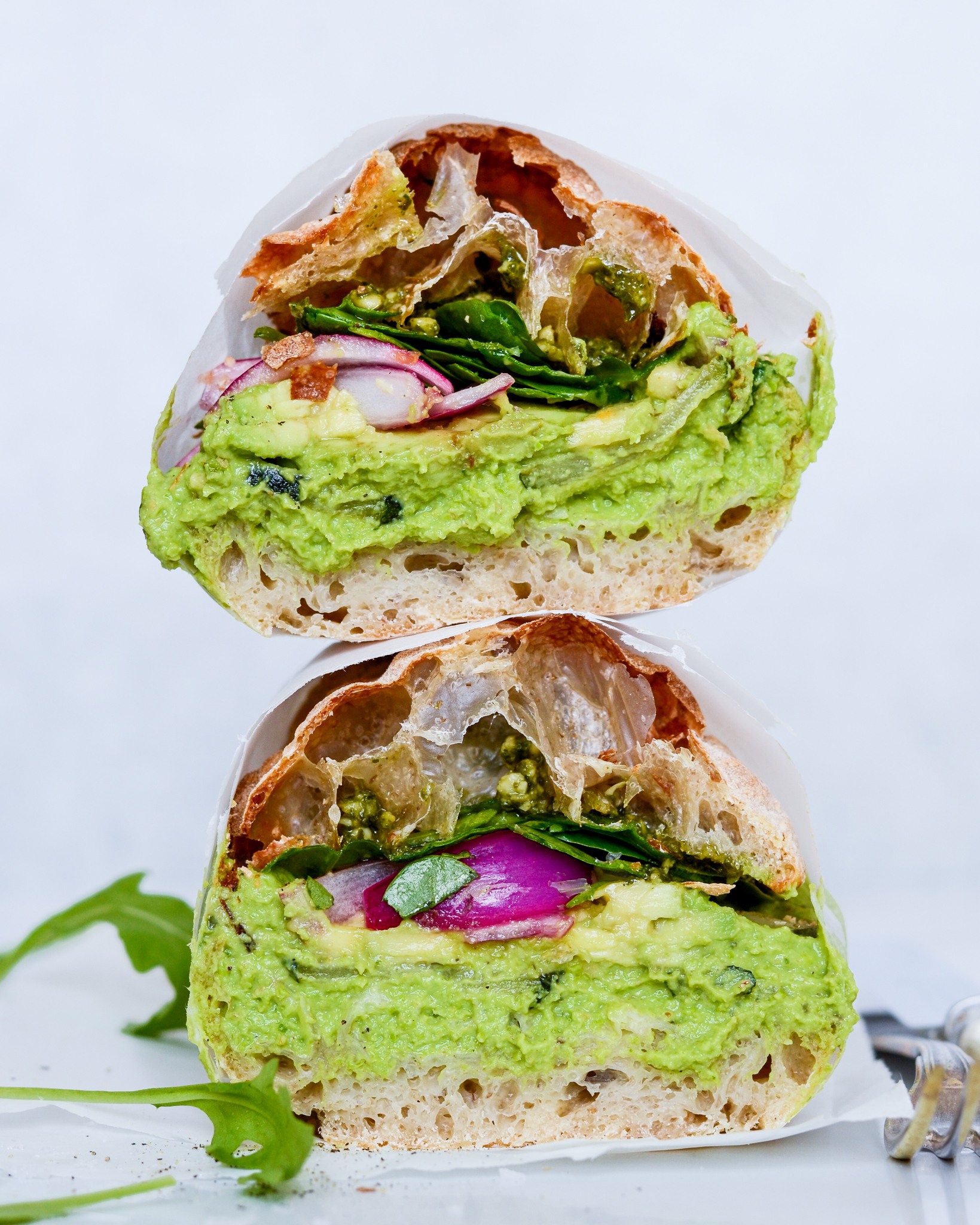 vegetar sandwich avocado