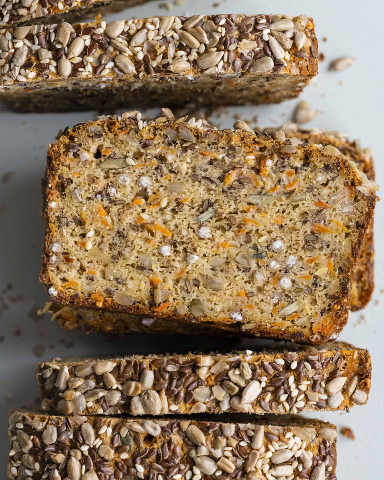 Glutenfrit Rugbrød - Opskrift på hjemmebagt vegansk rugbrød