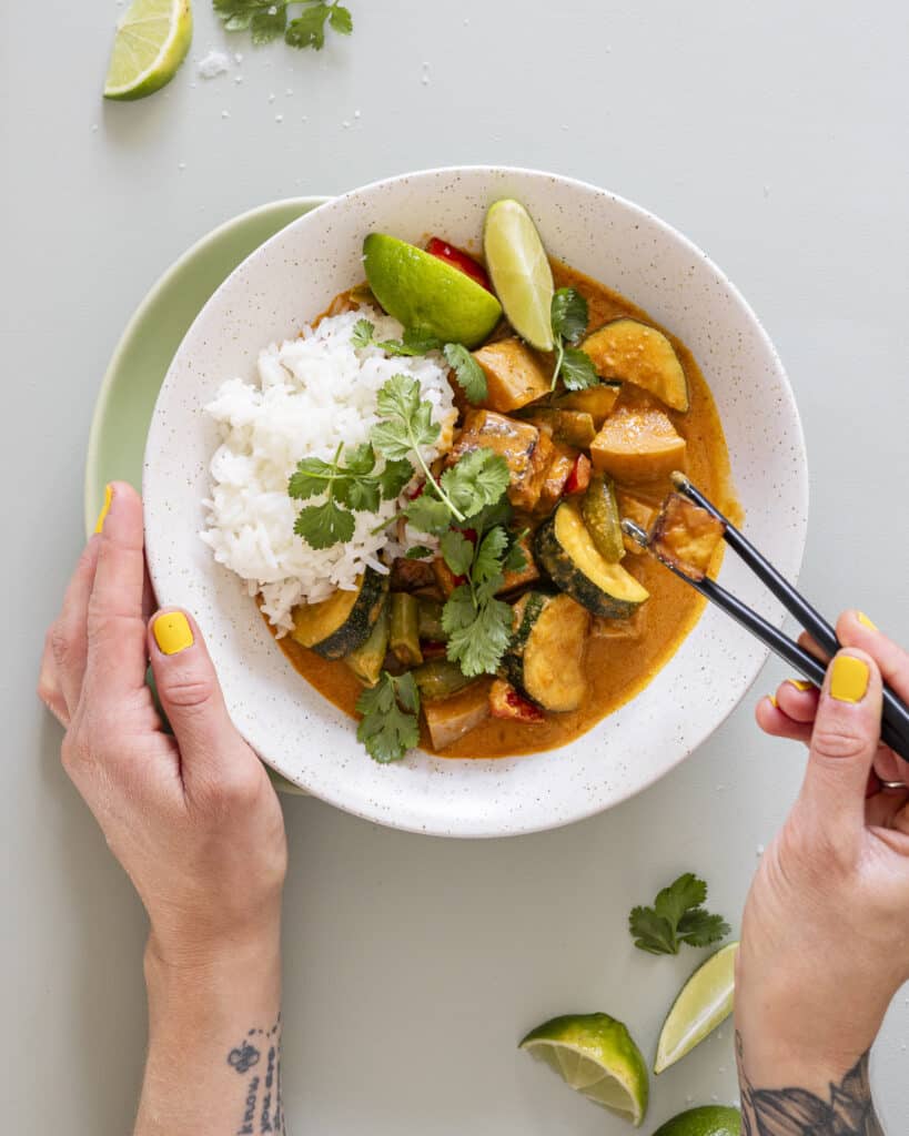 vegetarisk panang curry med tofu