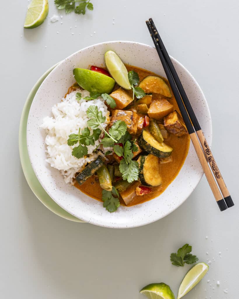 vegetarisk panang curry med grøntsager