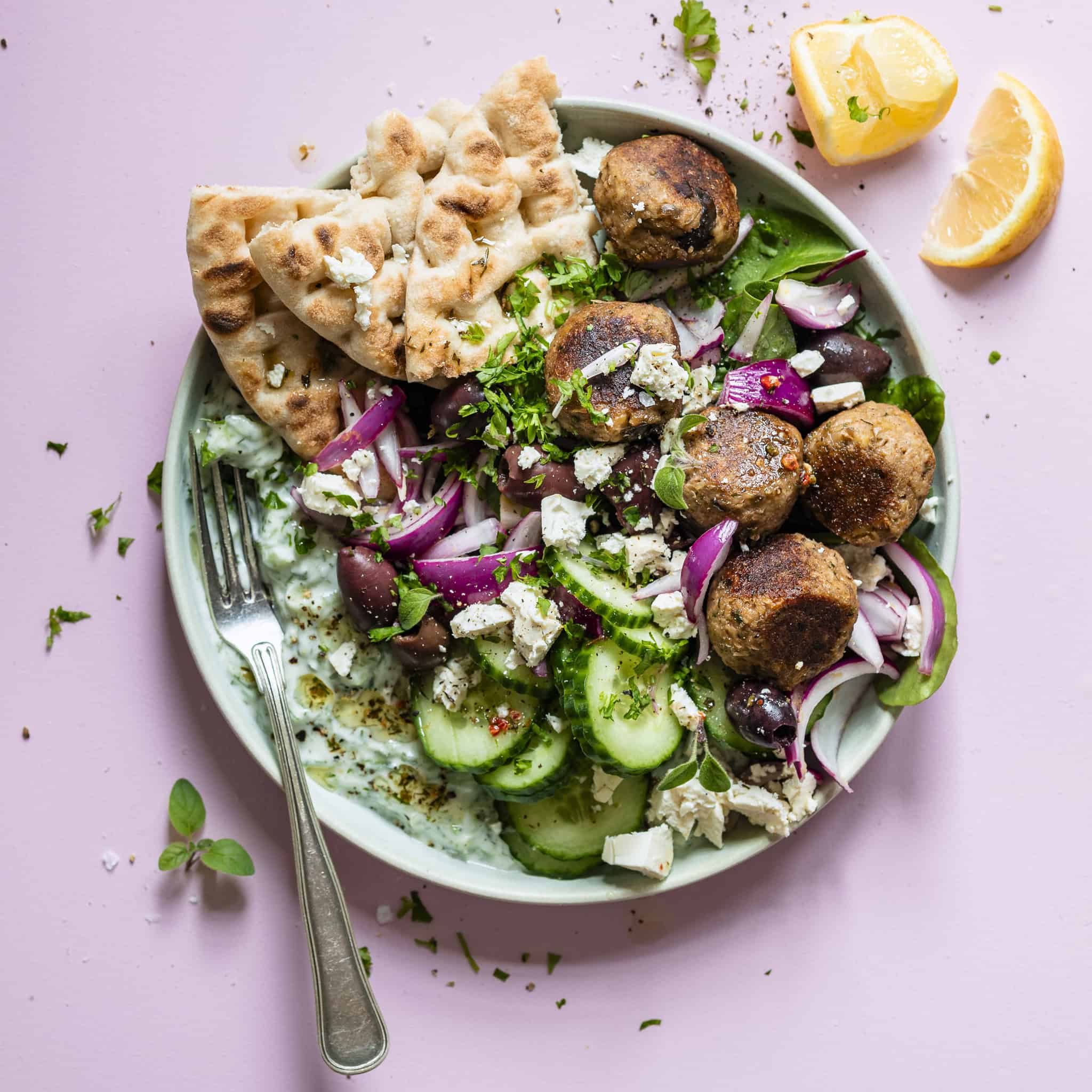 Vegetar frikadeller med kikærter og aubergine