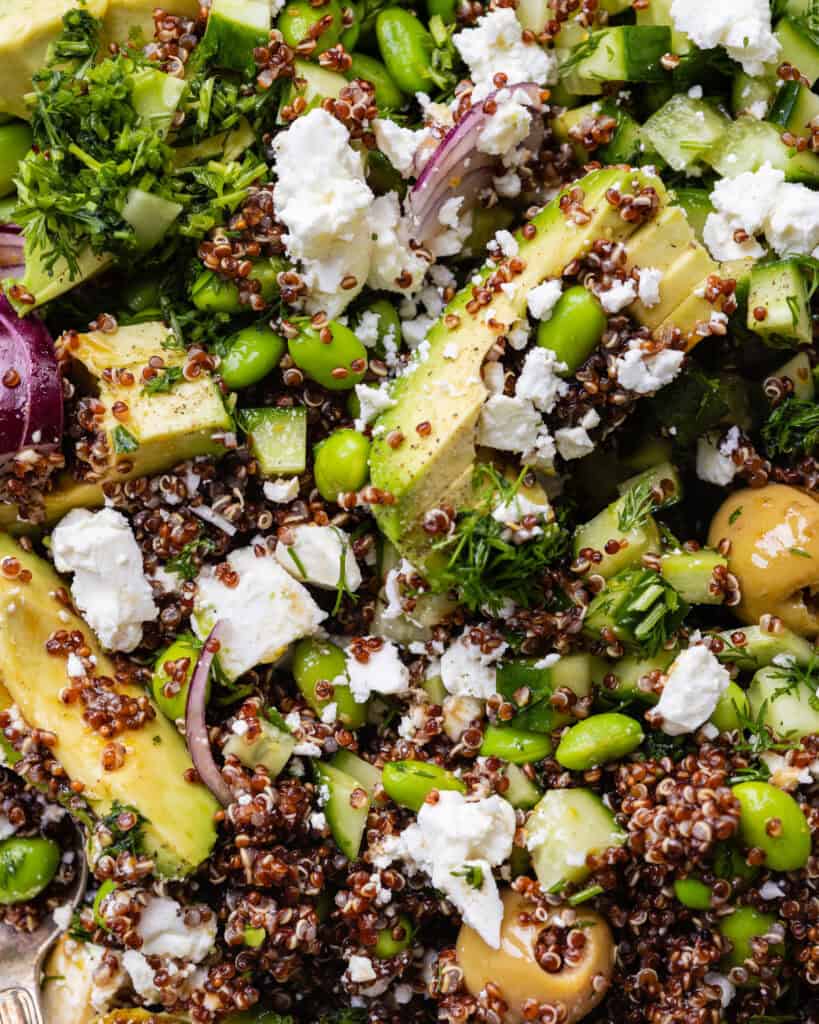 quinoa salat med avocado