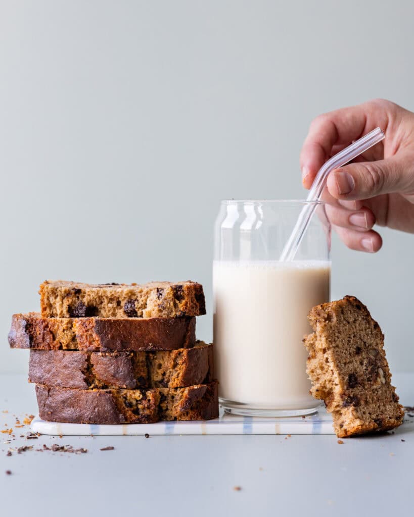 svampet bananbrød med surdej