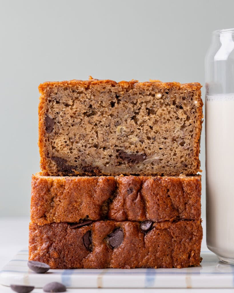 nemt bananbrød med chokolade