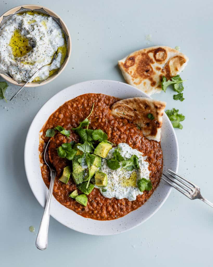dhal med aubergine og svampe