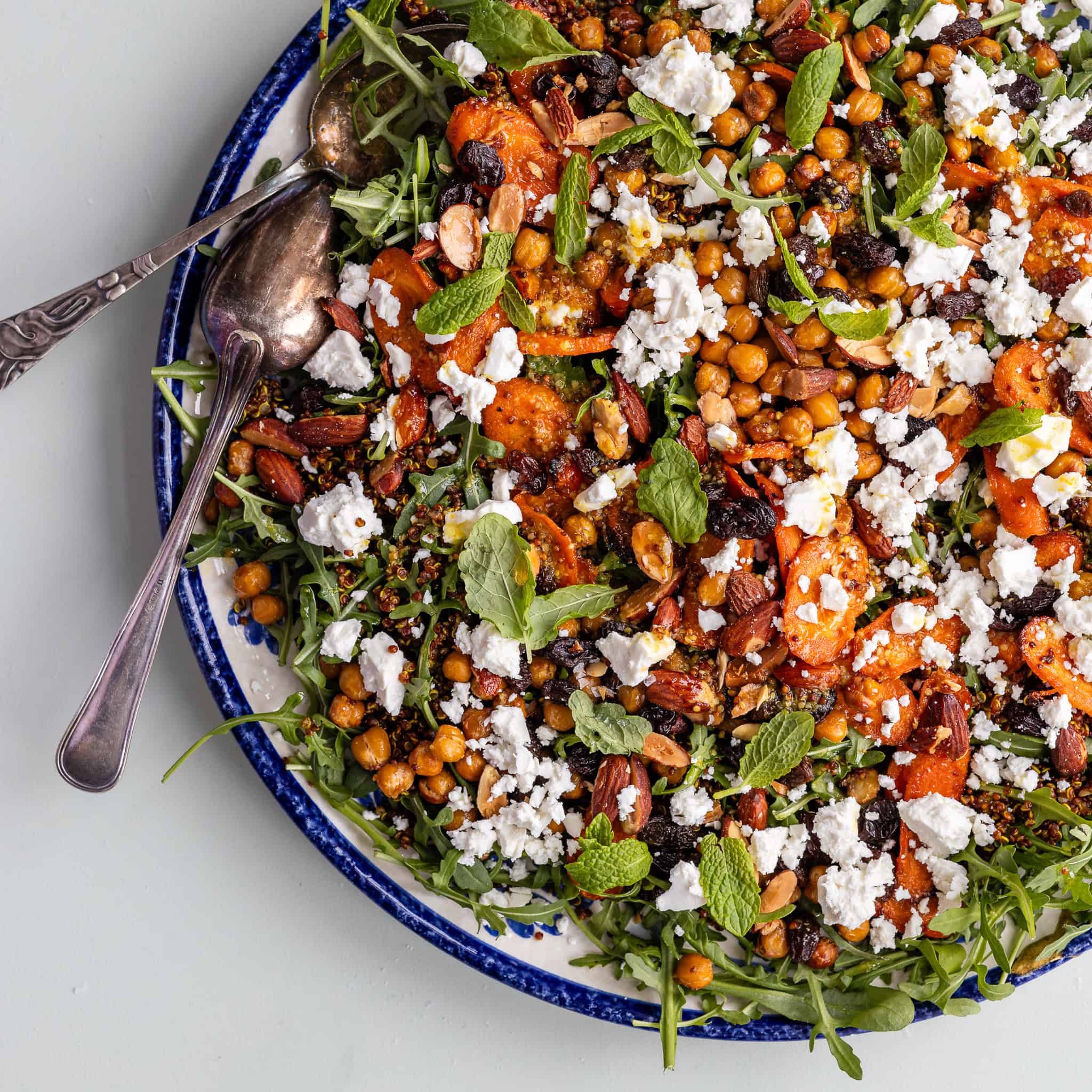 Marokkansk salat med quinoa