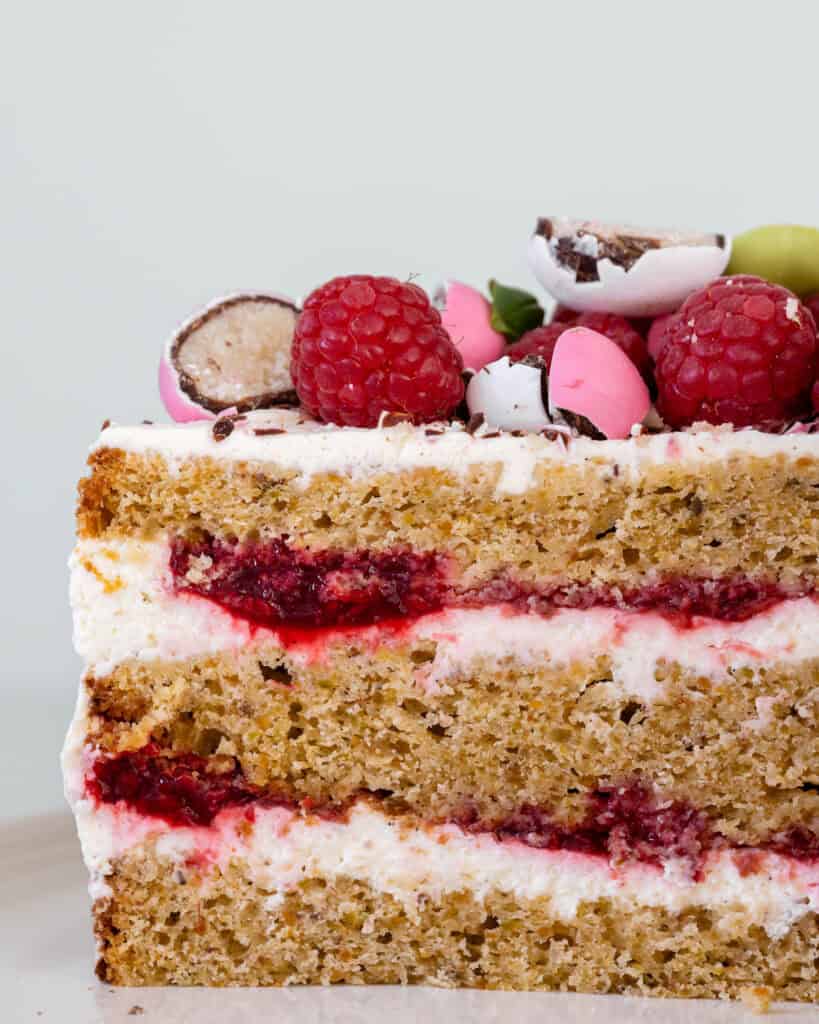 påskekage med pistacie, hindbær og mascarpone