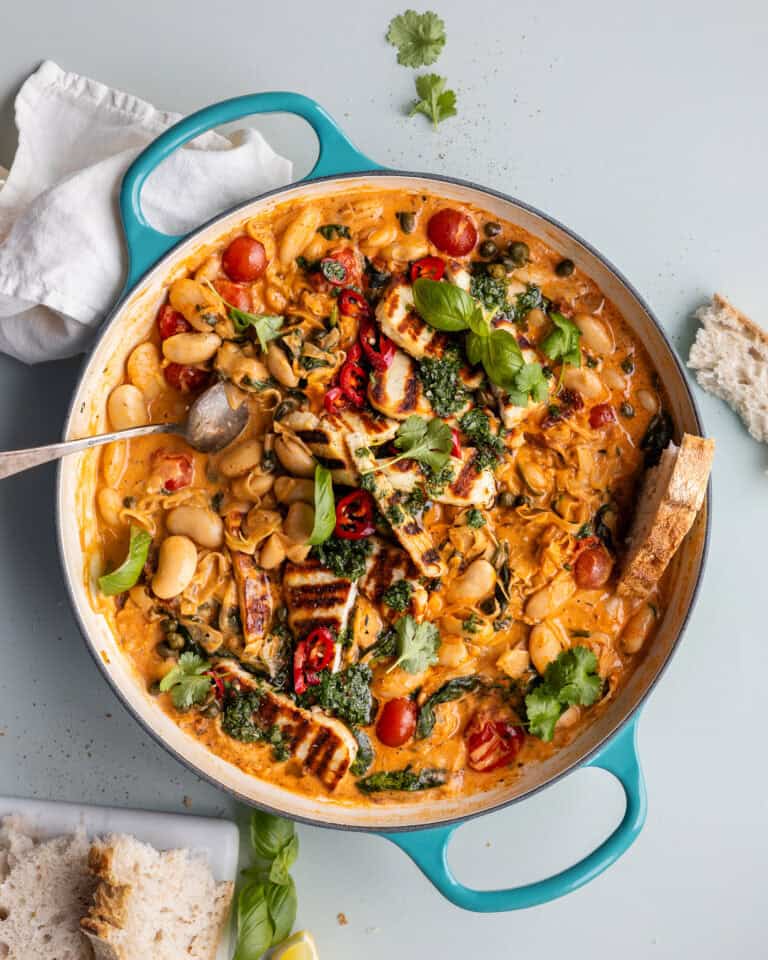 vegetarisk bønnegryde med halloumi