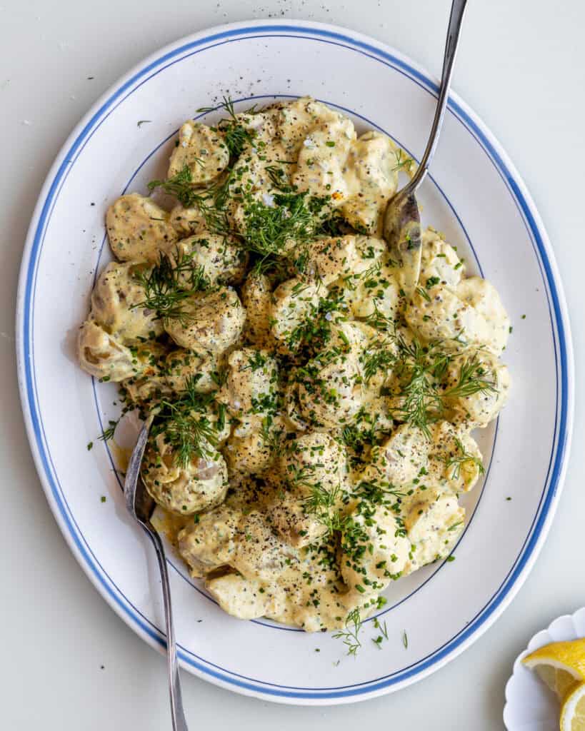 kartoffelsalat med karry og purløg