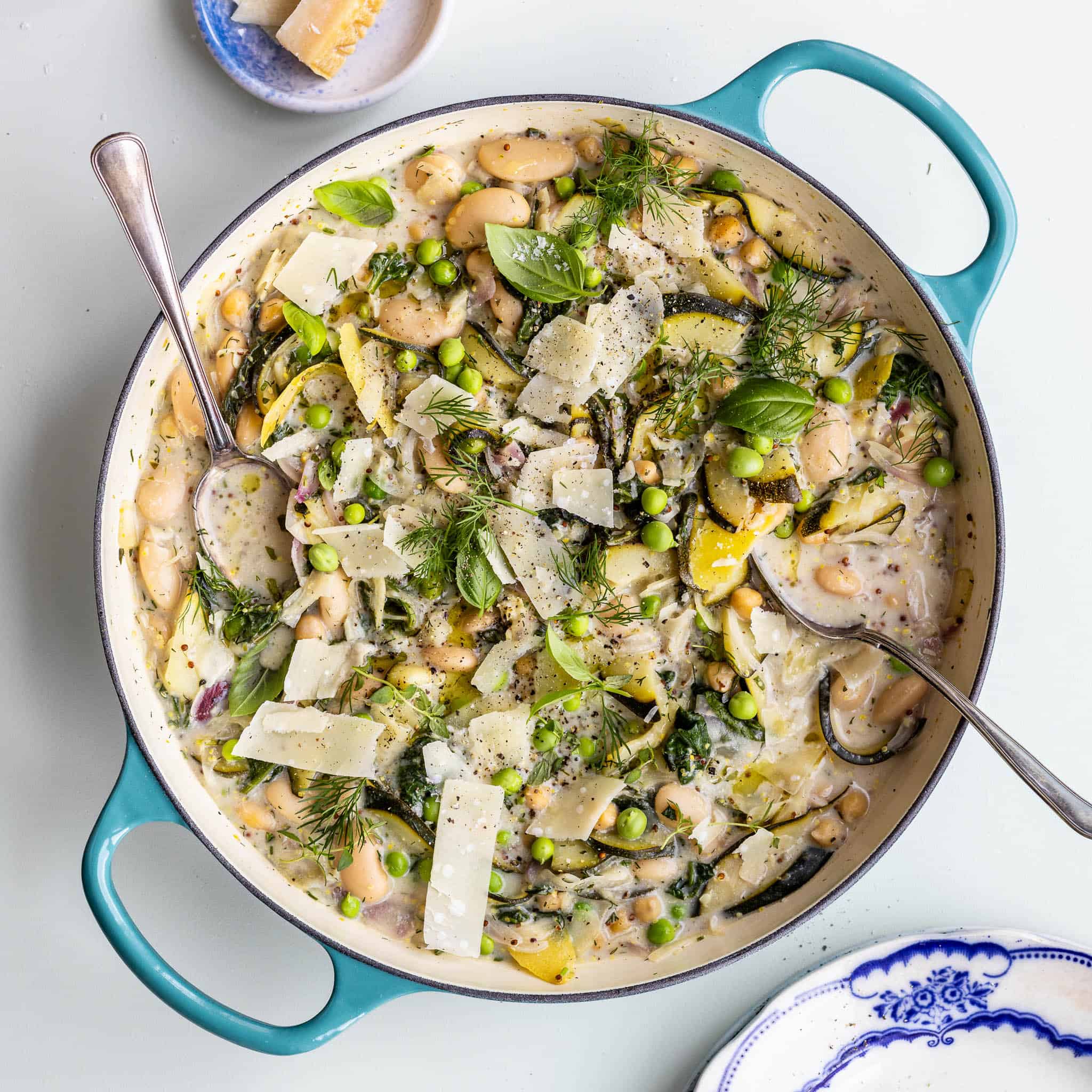 Grøntsagsgryde med squash, fennikel og bønner