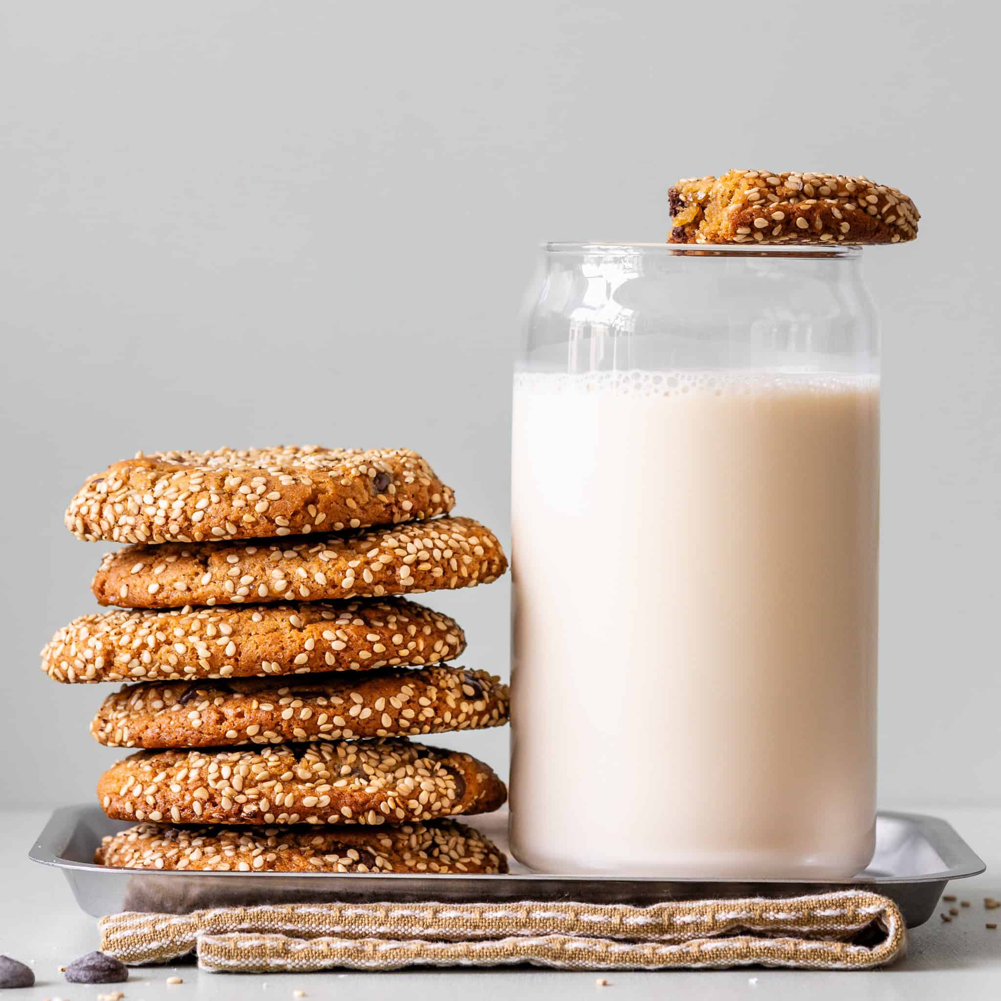 Miso cookies med brunet smør og chokolade